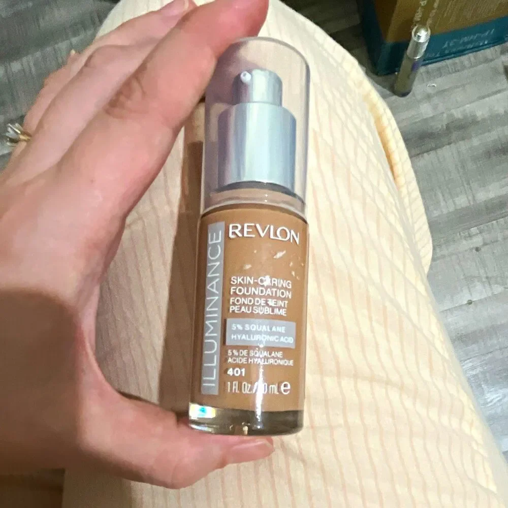 Revlon Illuminance Foundation Medium Coverage Shade 501 (1fl oz)